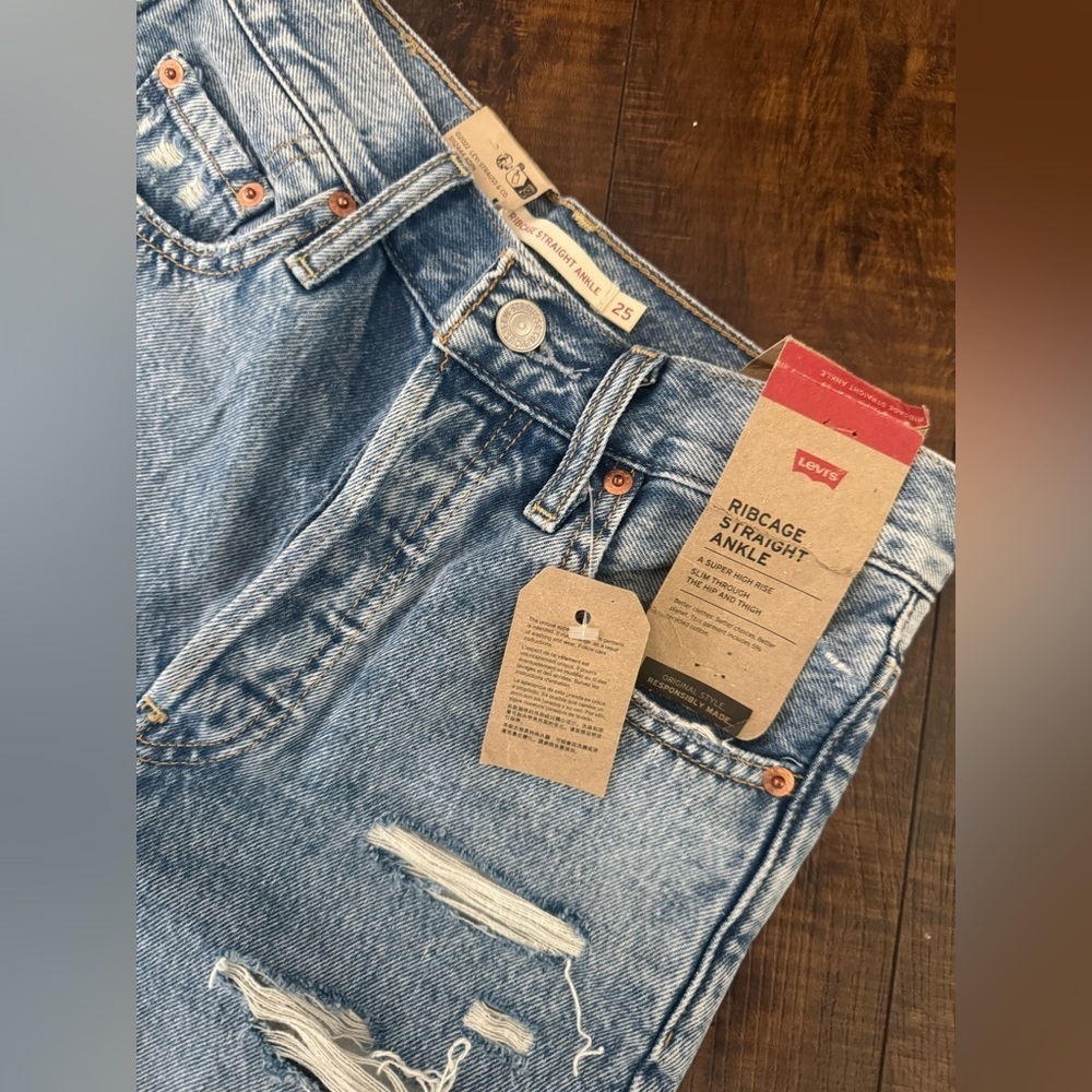 Levi's Light Blue Ripped Wide Leg Jeans - Picture 2 of 7